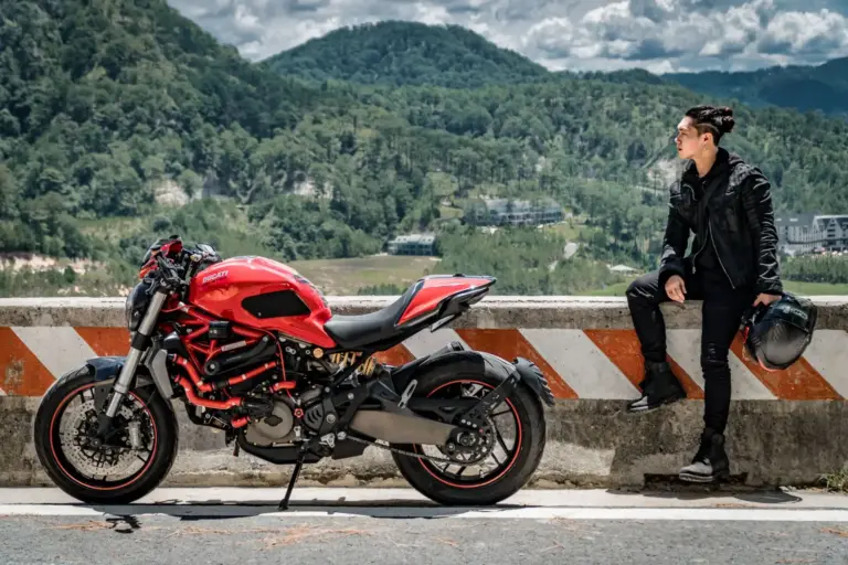 Acerbis lanza el protector corporal para moto perfecto para el verano: transpirable y seguro