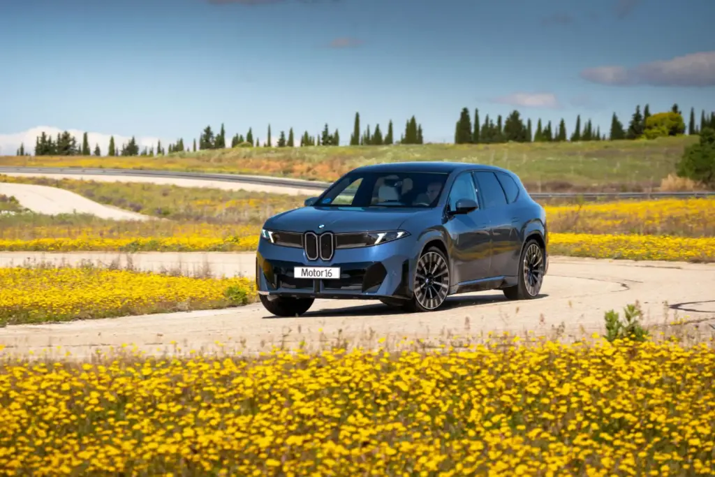 Prueba del BMW iX3 x50: Bienvenidos al futuro 6 Motor16 prueba Motor 16 BMW iX3 50 29 Motor16
