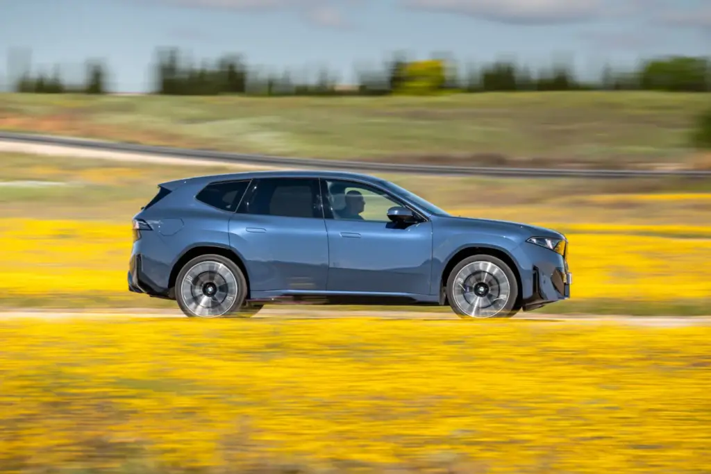 Prueba del BMW iX3 x50: Bienvenidos al futuro 9 Motor16 prueba Motor 16 BMW iX3 50 32 Motor16