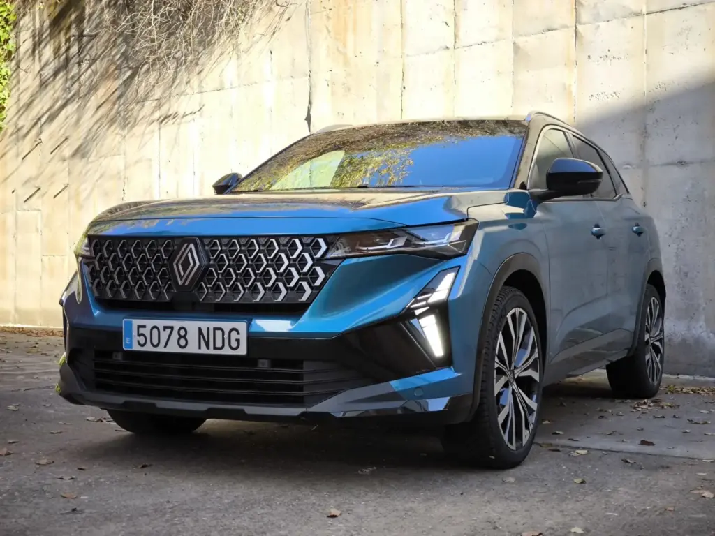 Prueba del Renault Austral E-Tech 200: Un SUV híbrido potente y bien equipado 1 Motor16 Prueba del Renault Austral E-Tech 200: Un SUV híbrido potente y bien equipado