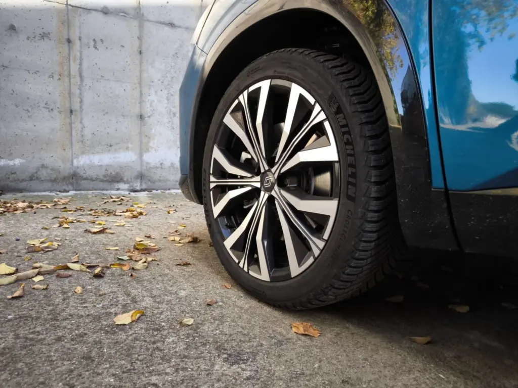 Prueba del Renault Austral E-Tech 200: Un SUV híbrido potente y bien equipado 8 Motor16 Prueba del Renault Austral E-Tech 200: Un SUV híbrido potente y bien equipado