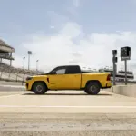 El Ram 1500 Rumble Bee es un pick up “deportivo” con motores V8 de hasta 788 CV