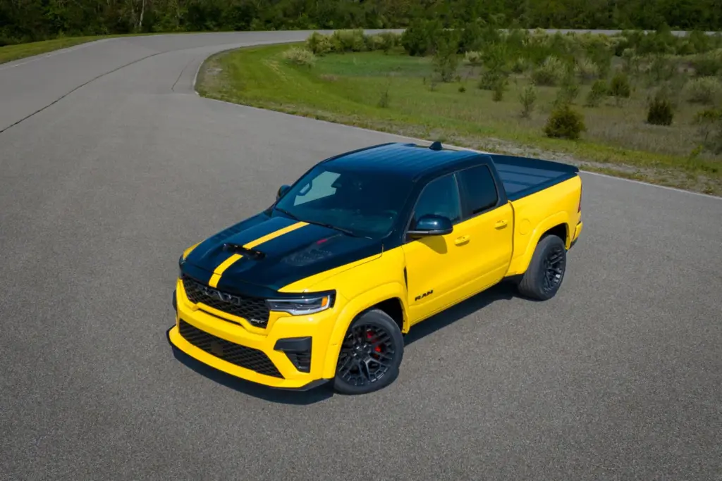 El Ram 1500 Rumble Bee es un pick up “deportivo” con motores V8 de hasta 788 CV