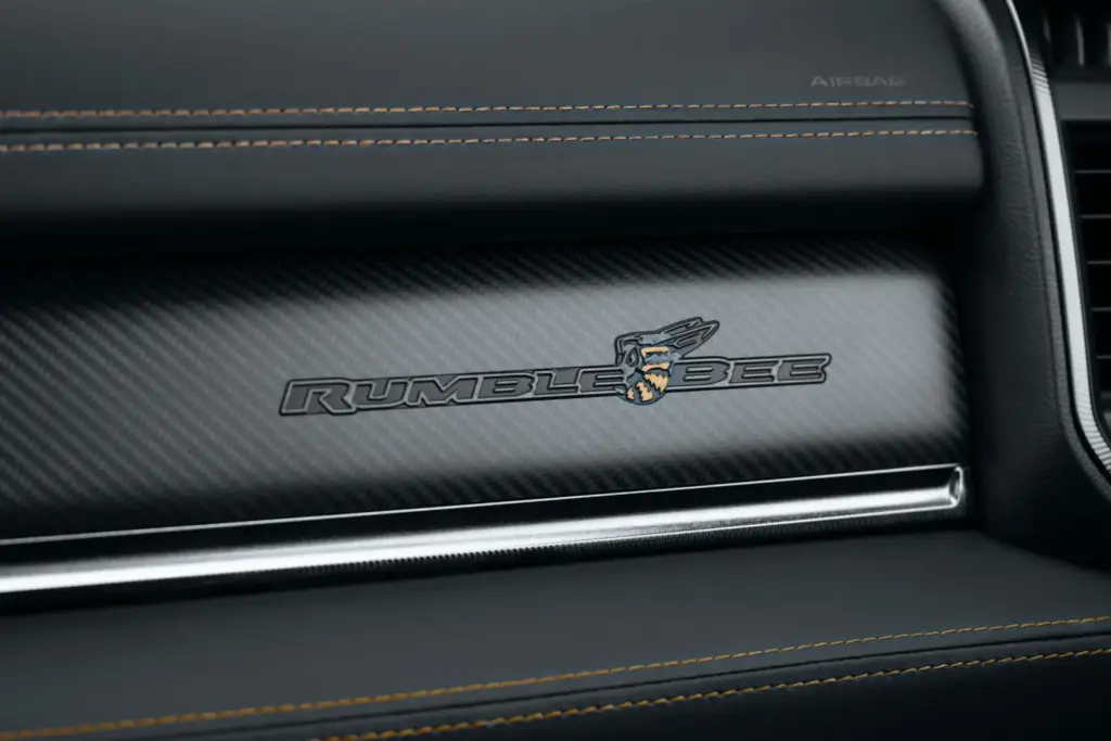 ram 1500 rumble bee 2027 35 Motor16