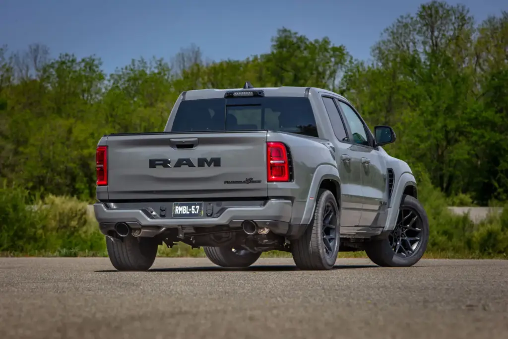 ram 1500 rumble bee 2027 60 Motor16