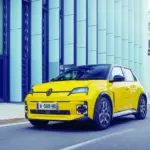 La autonomía del Renault 5 eléctrico sube hasta 431 km sin anunciarlo y prepara una posible bajada de precio