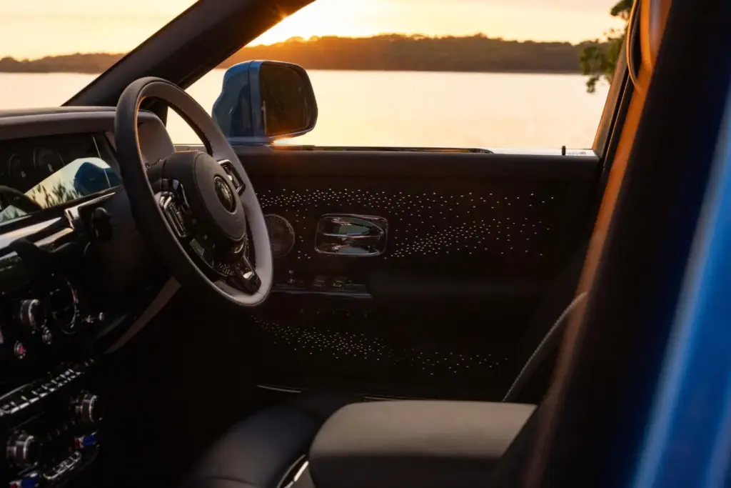 Rolls-Royce Phantom Regatta: un Phantom Extended inspirado en el mar 4 Motor16 Rolls-Royce Phantom Regatta: un Phantom Extended inspirado en el mar