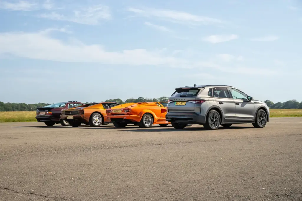 El Škoda Elroq vRS se mide con los superdeportivos de los 80 12 Motor16 Škoda Elroq vRS