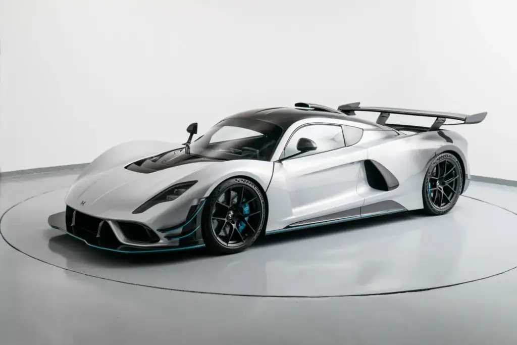 Un Bugatti W16 Mistral es el “gancho” de la subasta de la pujante Broad Arrow en Monterrey 10 Motor16 subasta Hennessy Venom F5 Revolution 001 Motor16