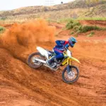 Suzuki RM-Z450 2027: suspensión KYB y electrónica que marcan un antes y después en motocross