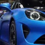 Último Alpine A110 de combustión producido en Dieppe: la marca francesa mira al eléctrico