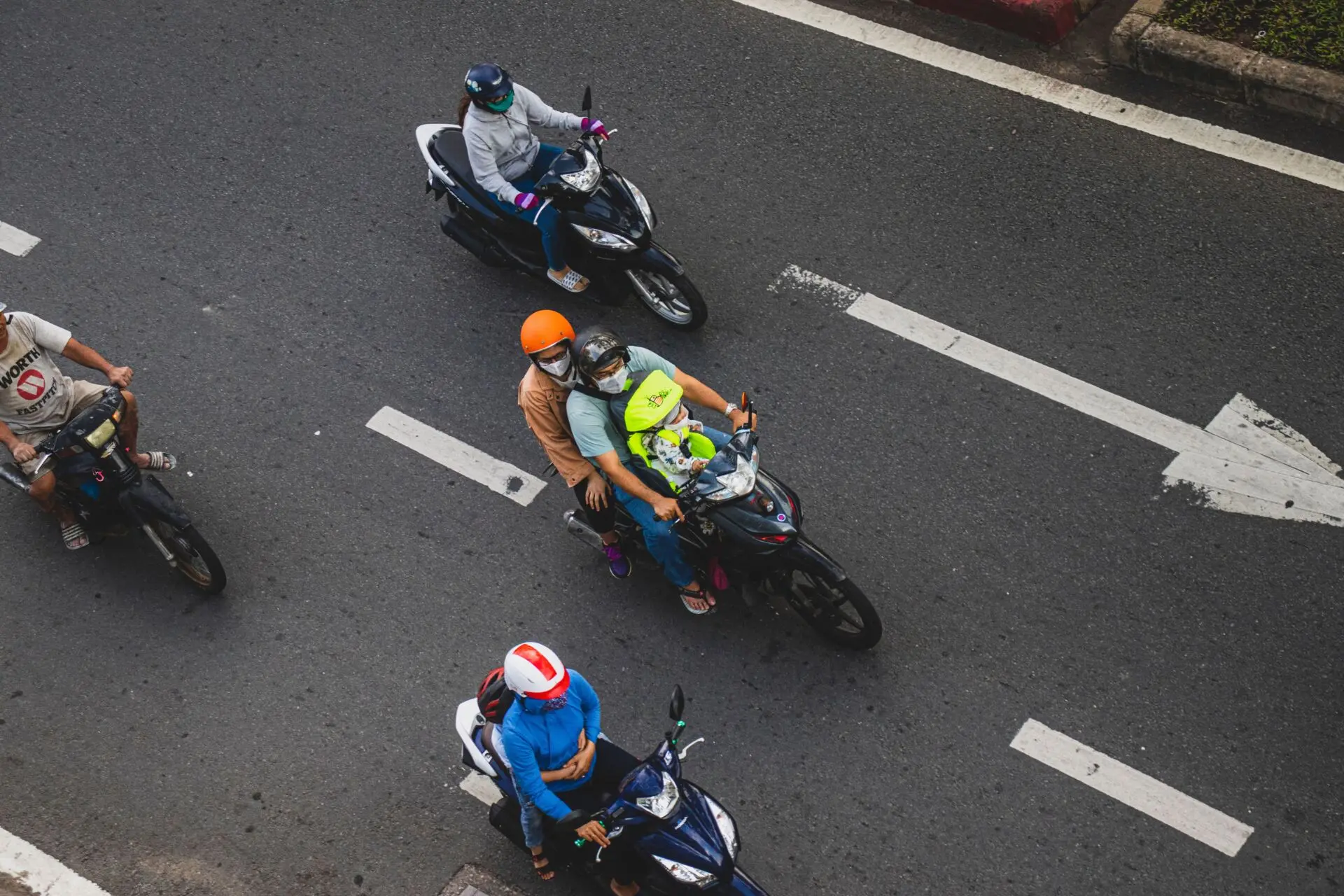casco con filtro de aire