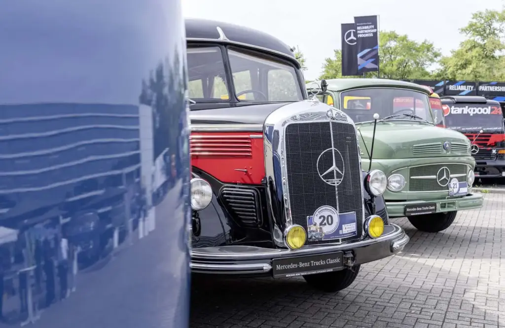 El camión más antiguo de Mercedes-Benz Trucks vuelve a la carretera: la marca celebra 130 años de historia 13 Motor16 130 ANOSA CAMIONES MERCEDES BENZ15 Motor16