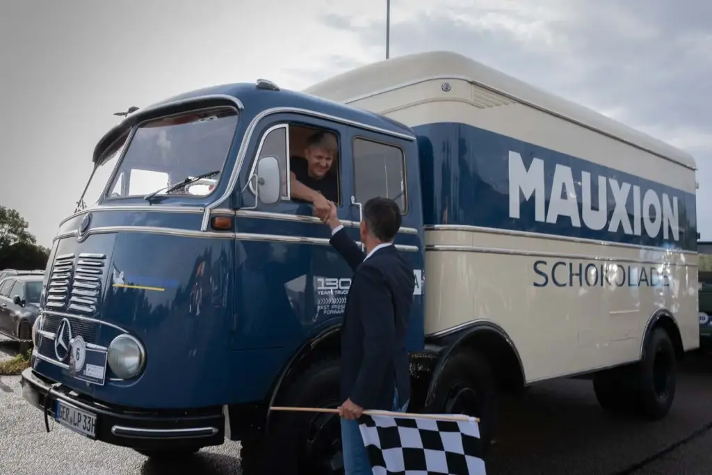 El camión más antiguo de Mercedes-Benz Trucks vuelve a la carretera: la marca celebra 130 años de historia 21 Motor16 130 ANOSA CAMIONES MERCEDES BENZ22 Motor16