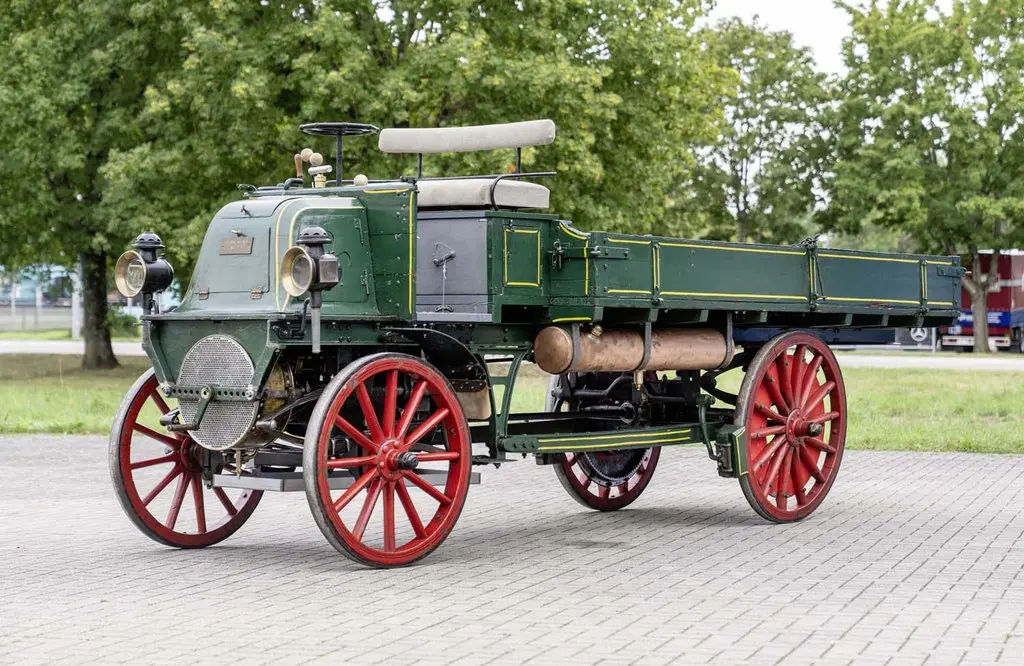 El camión más antiguo de Mercedes-Benz Trucks vuelve a la carretera: la marca celebra 130 años de historia 1 Motor16 Deutschlandfahrt 2026, Mercedes-Benz Trucks