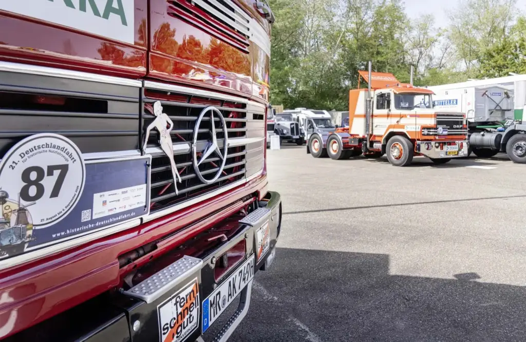 El camión más antiguo de Mercedes-Benz Trucks vuelve a la carretera: la marca celebra 130 años de historia 4 Motor16 Deutschlandfahrt 2026, Mercedes-Benz Trucks