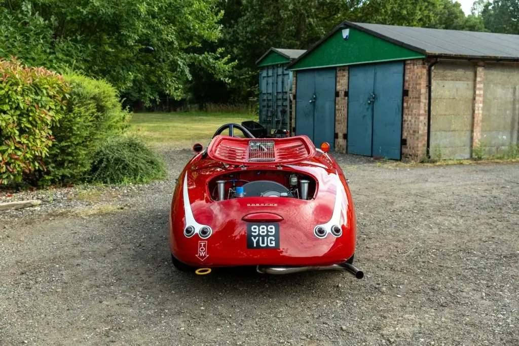 For the Love of Porsche, la subasta online que reúne 23 joyas de Stuttgart, con un Kremer 962 de Le Mans como estrella 3 Motor16 14. 1955 Porsche 356 Pre A Speedster Emory Outlaw Motor16