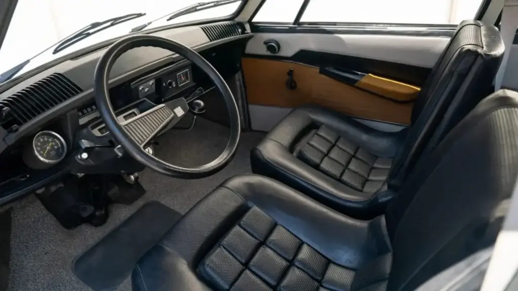 1970 Citroen M35 Wankel Broad Arrow 6 Motor16