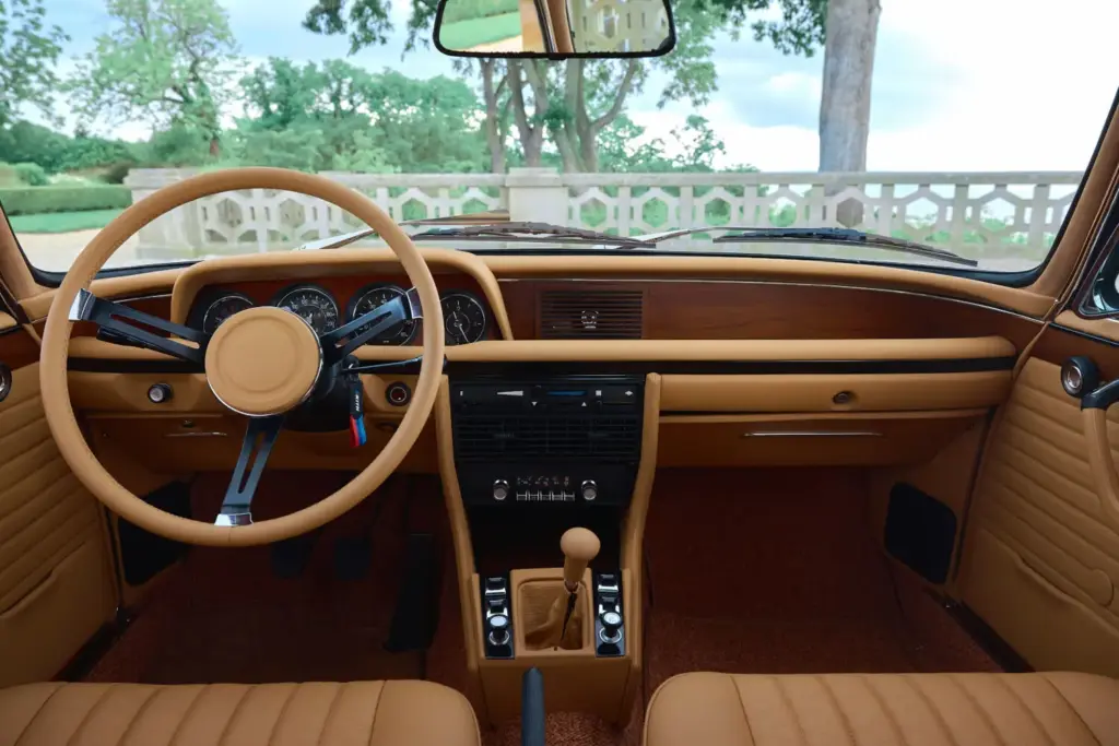 BMW y Kith vuelven a juntar sus caminos y la excusa perfecta se llama Inka Orange 18 Motor16 1972 bmw 30 csi kith orange 12 Motor16
