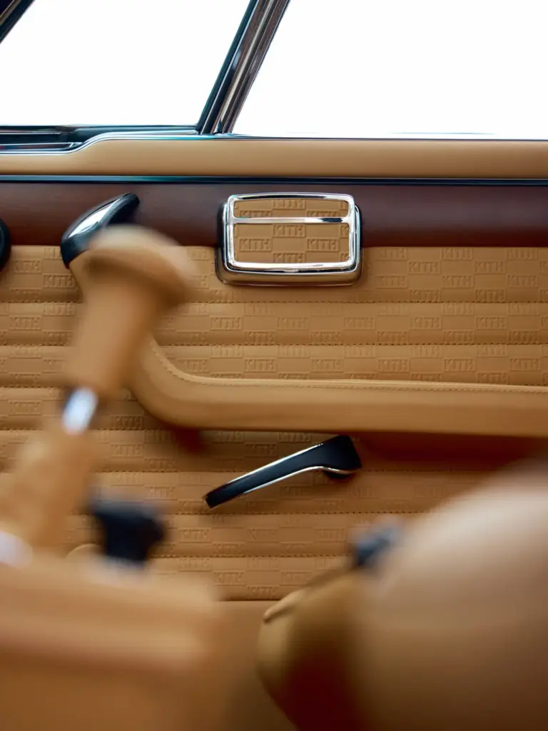 BMW y Kith vuelven a juntar sus caminos y la excusa perfecta se llama Inka Orange 23 Motor16 1972 bmw 30 csi kith orange 14 Motor16