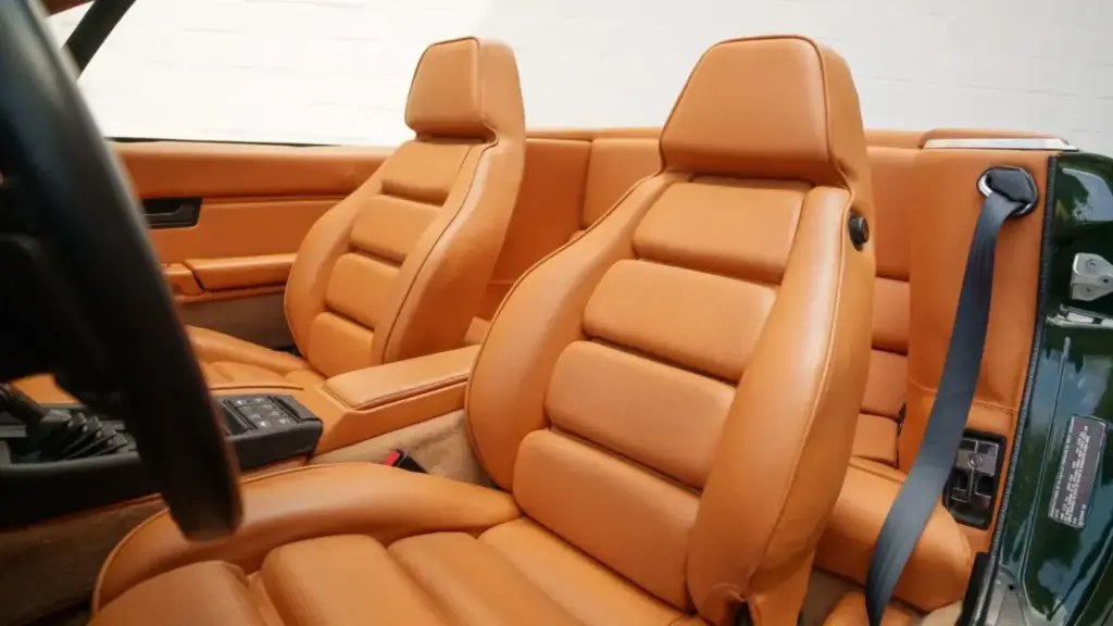 Porsche jamás fabrico un 928 Cabriolet, pero eso no quiere decir que puedas tener uno 17 Motor16 1982 porsche 928 cabriolet straman 18 Motor16