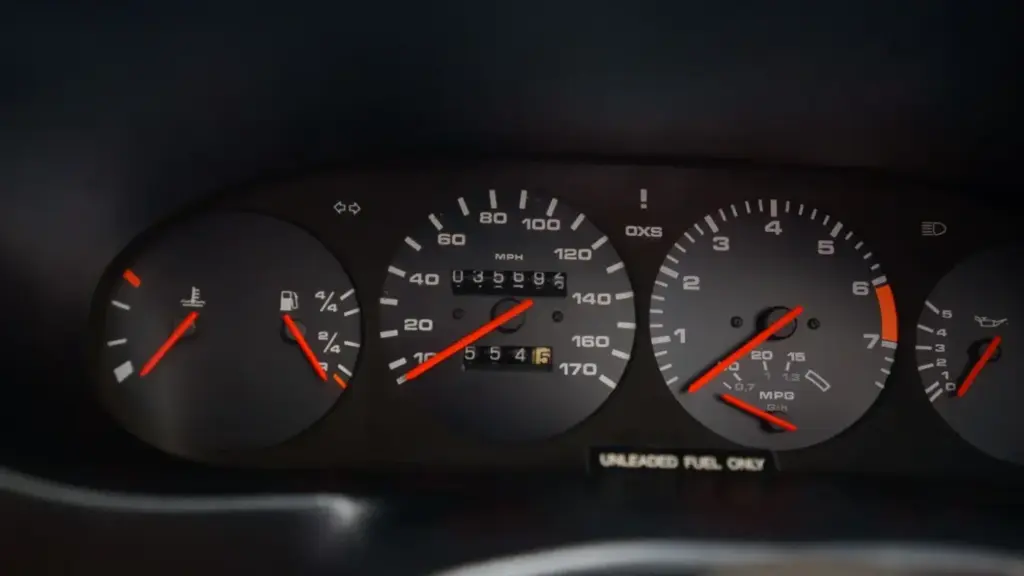 Porsche jamás fabrico un 928 Cabriolet, pero eso no quiere decir que puedas tener uno 24 Motor16 1982 porsche 928 cabriolet straman 5 Motor16
