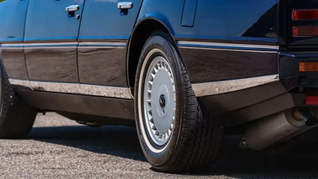 1987 Aston Martin Lagonda Shooting Brake 23 Motor16