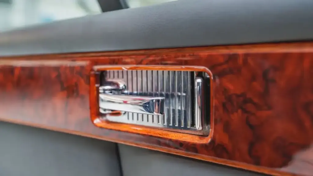 1987 Aston Martin Lagonda Shooting Brake 38 Motor16