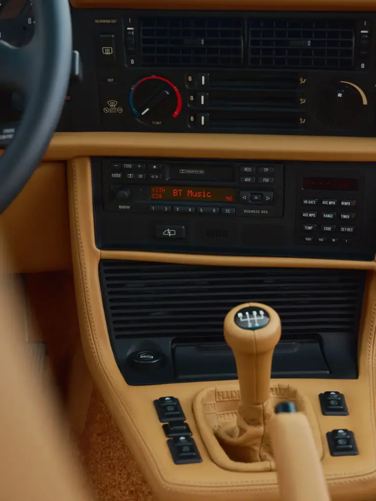 BMW y Kith vuelven a juntar sus caminos y la excusa perfecta se llama Inka Orange 34 Motor16 1987 bmw m6 e24 kith orange 13 Motor16