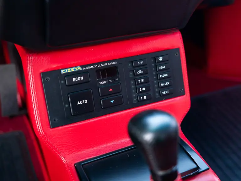 Cizeta-Moroder V16T: La historia del superdeportivo que nació del rechazo y que ahora te busca 44 Motor16 1988 Cizeta Moroder V16T 19 Motor16