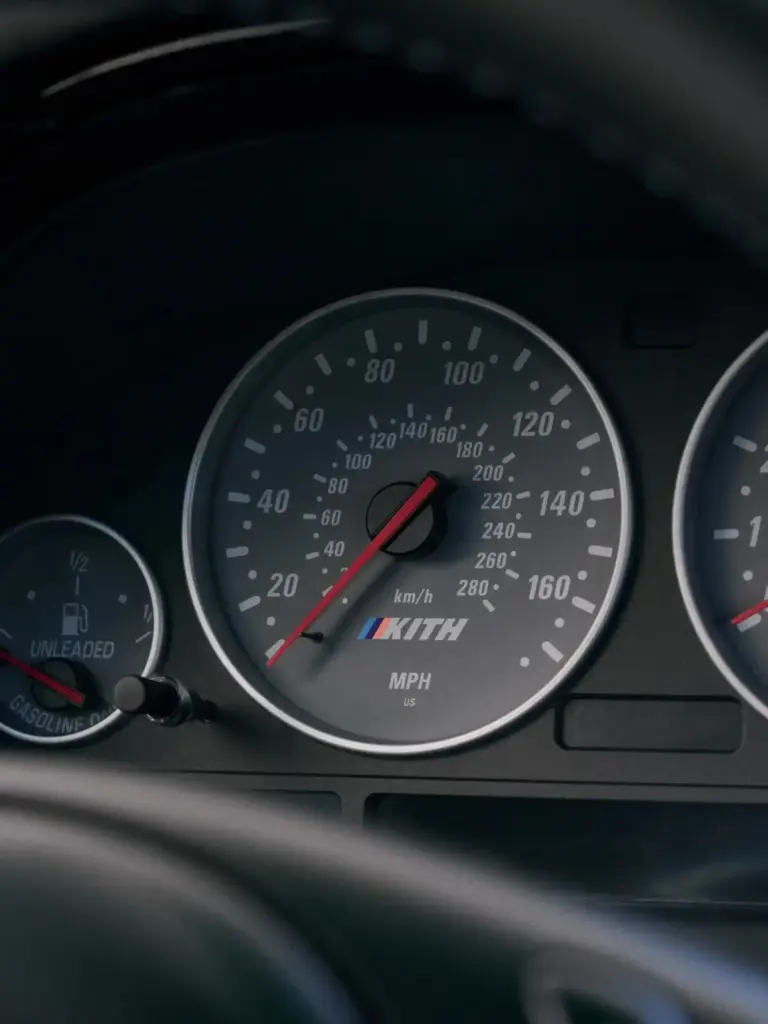 El BMW X5 M que debió haber nacido hace 25 años es una realidad gracias a Kith 14 Motor16 2000 BMW X5 Kith 8 Motor16
