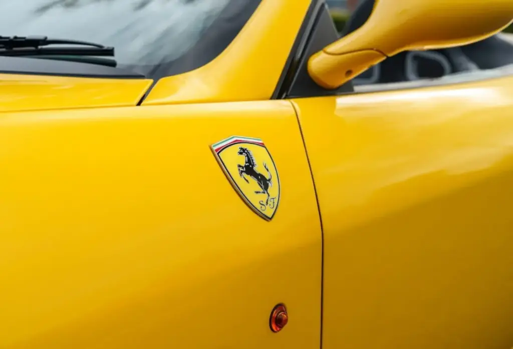 2001 Ferrari 550 Barchetta DD Classics 12 Motor16