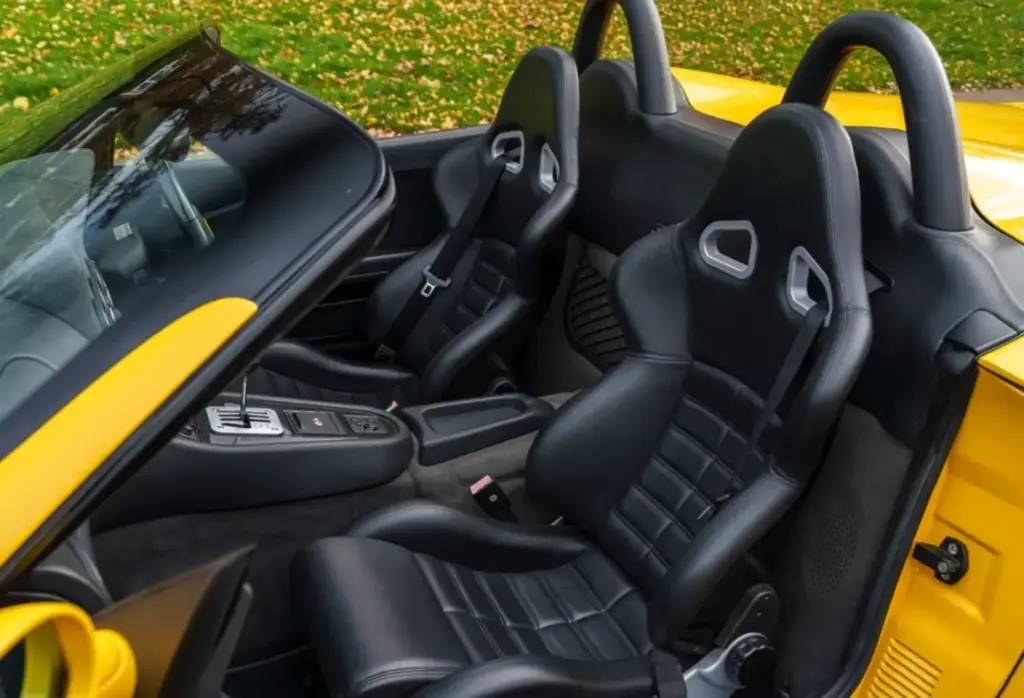 2001 Ferrari 550 Barchetta DD Classics 19 Motor16