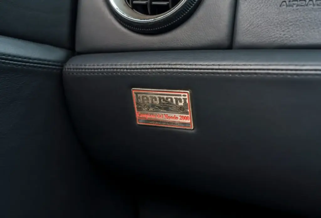 2001 Ferrari 550 Barchetta DD Classics 28 Motor16