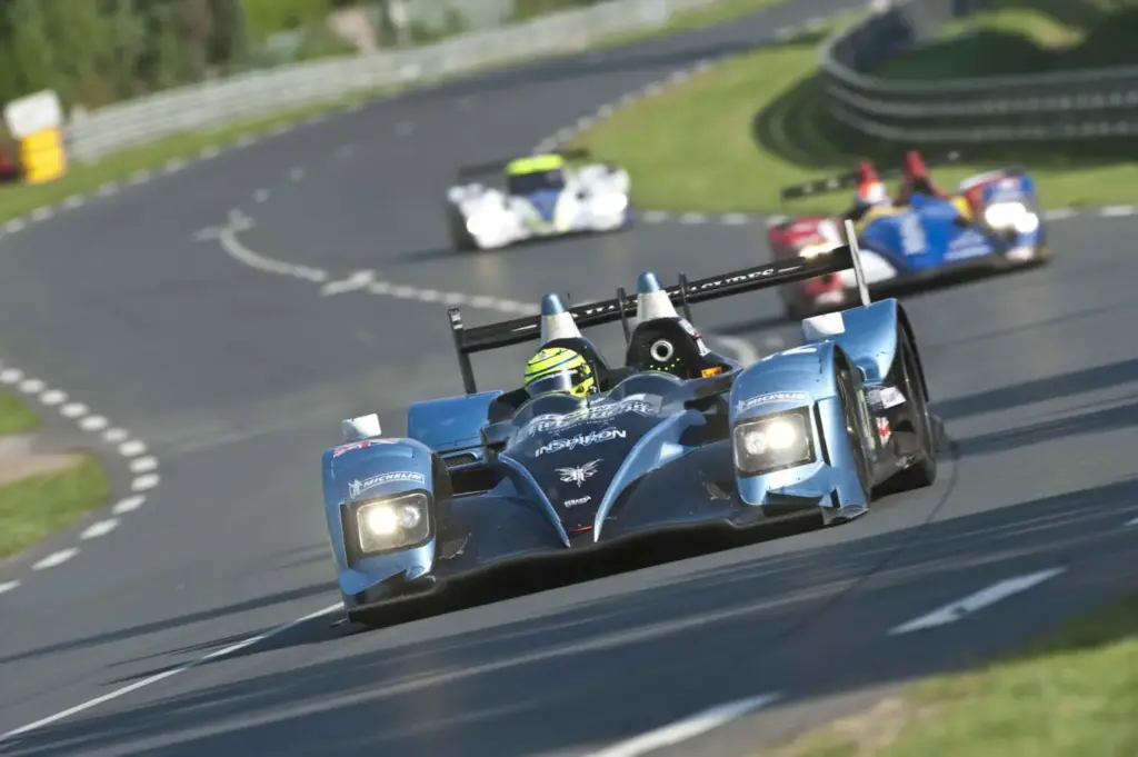 Honda convierte sus coches de carreras históricos en piezas vivas con el nuevo HRC Heritage Racing Program 7 Motor16 2010 Acura ARX 01c Motor16