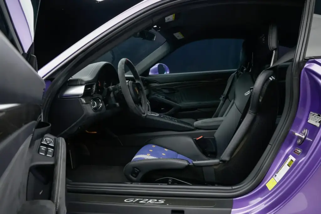 El Porsche 911 GT2 RS entra en el Olimpo de los siete dígitos 19 Motor16 2018 porsche 911 gt2 rs bat 10 Motor16