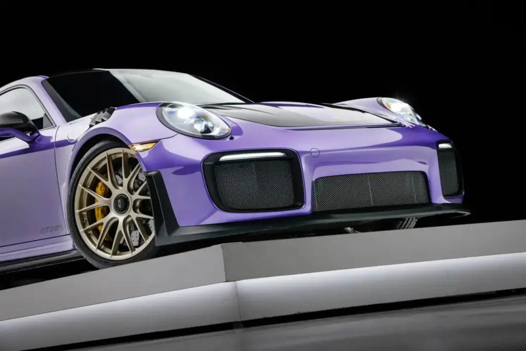 El Porsche 911 GT2 RS entra en el Olimpo de los siete dígitos 10 Motor16 2018 porsche 911 gt2 rs bat 13 Motor16