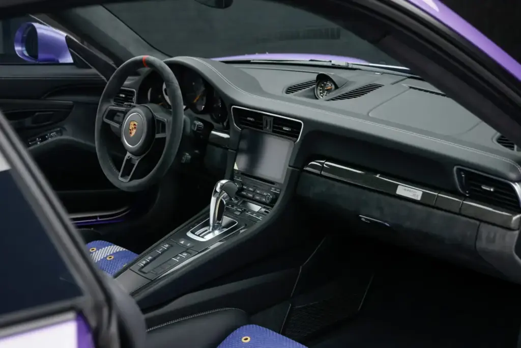 El Porsche 911 GT2 RS entra en el Olimpo de los siete dígitos 20 Motor16 2018 porsche 911 gt2 rs bat 3 Motor16