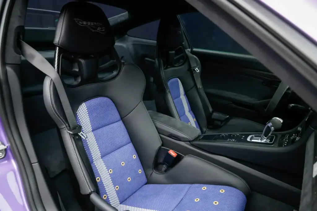 El Porsche 911 GT2 RS entra en el Olimpo de los siete dígitos 21 Motor16 2018 porsche 911 gt2 rs bat 8 Motor16