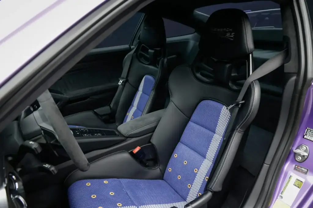 El Porsche 911 GT2 RS entra en el Olimpo de los siete dígitos 22 Motor16 2018 porsche 911 gt2 rs bat 9 Motor16