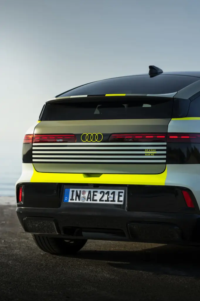 Audi A2 e-tron: Escaparate de eficiencia 27 Motor16 2026 Audi A2 e tron camuflado 62 Motor16