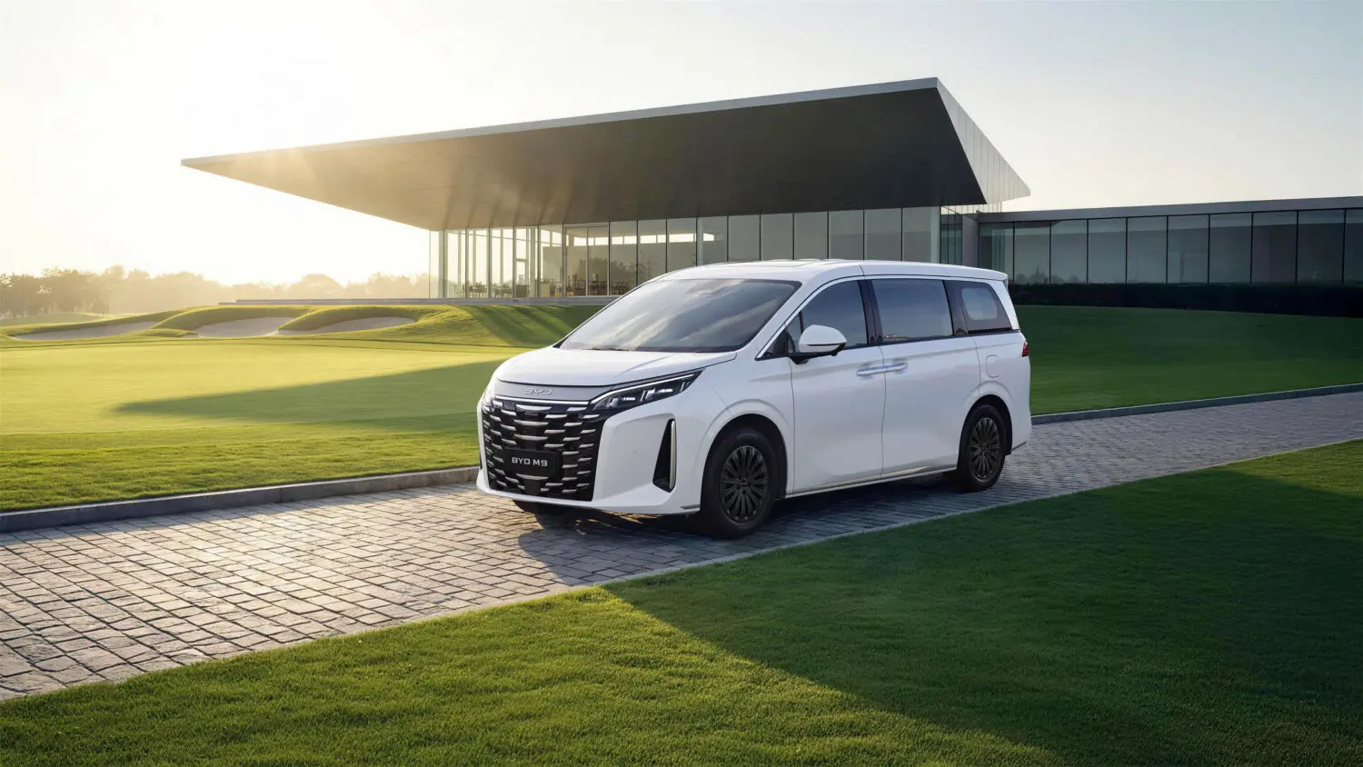 2026 BYD M9 DM-i. Imagen portada.