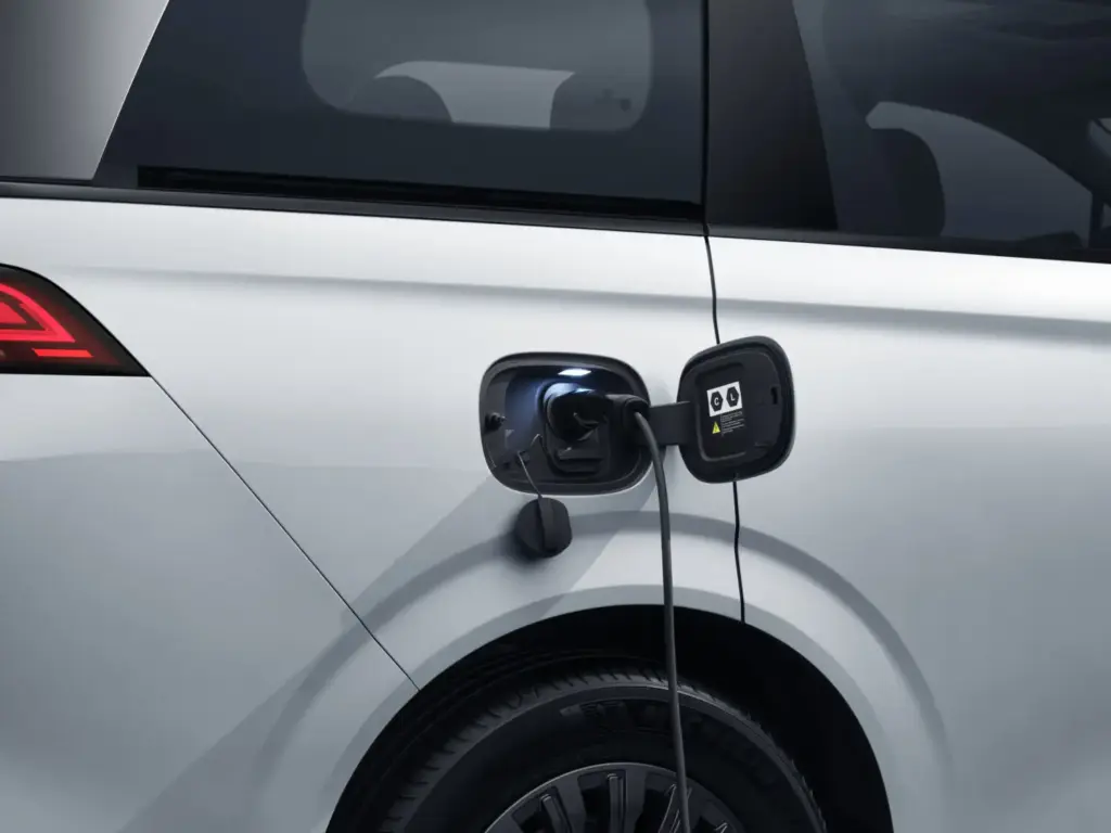 M9 DM-i: El monovolumen con el que BYD busca conquistar las antípodas 5 Motor16 2026 BYD M9 DM i Australia 3 Motor16