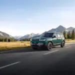 El BYD Ti 7 DM-p aterriza en UK con precios que harán temblar a una institución llamada Defender
