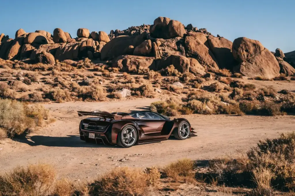 Czinger 21C Spyder: Máxima exclusividad con el cielo por techo 12 Motor16 2026 Czinger 21C Spyder 11 Motor16