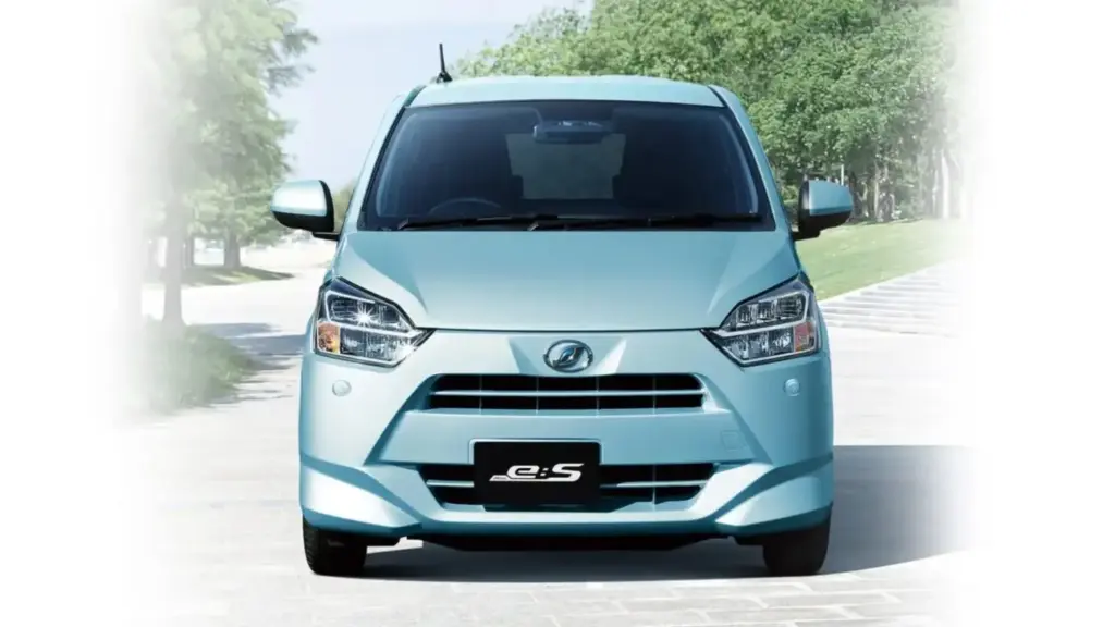 Mira e:S. El ‘mechero’ de Daihatsu que pueden estrenar por 5.905 euros 4 Motor16 2026 Daihatsu Mira eS Japon 16 Motor16