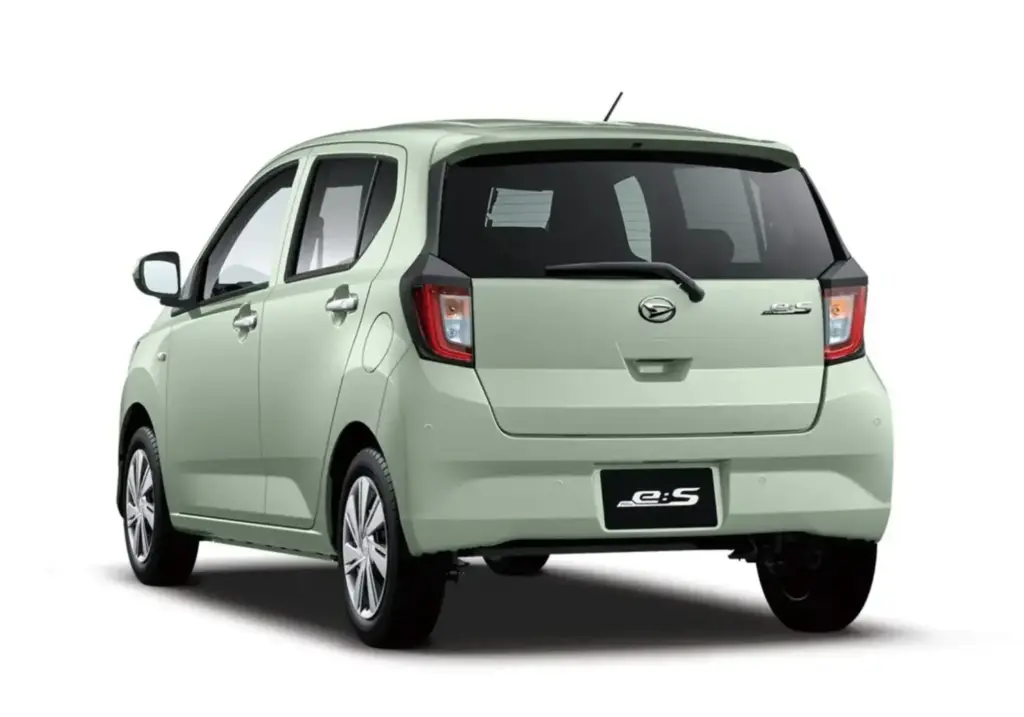 Mira e:S. El ‘mechero’ de Daihatsu que pueden estrenar por 5.905 euros 10 Motor16 2026 Daihatsu Mira eS Japon 7 Motor16