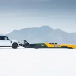 Defender mueve su fabricación a Estados Unidos: JLR estudia plataformas Stellantis para esquivar aranceles