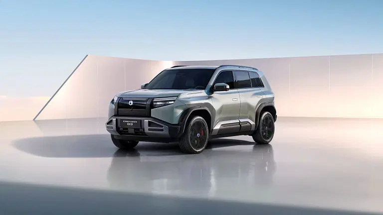 El Denza B3 carga del 10 al 70% en cinco minutos: el SUV eléctrico de BYD que cuesta 18.500 € 1 Motor16 2026 Denza B3 estudio Motor16