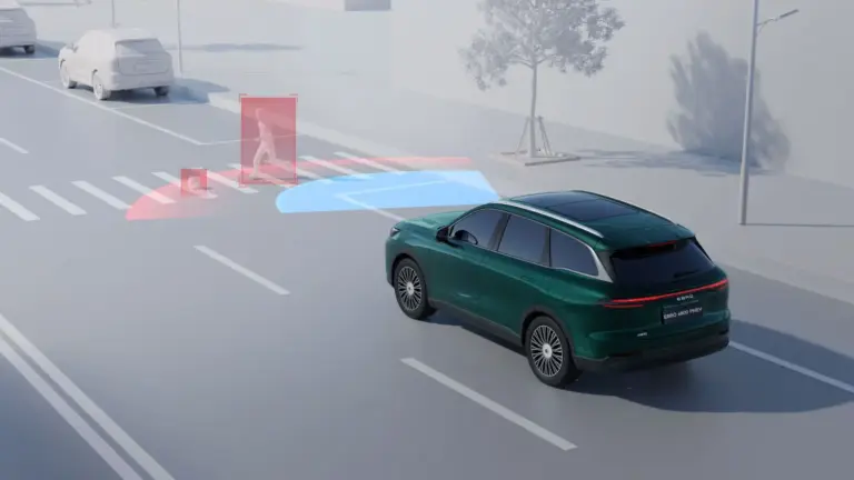 EBRO y sus 26 sistemas de ayuda a la conducción para convertir sus coches en fortalezas rodantes
